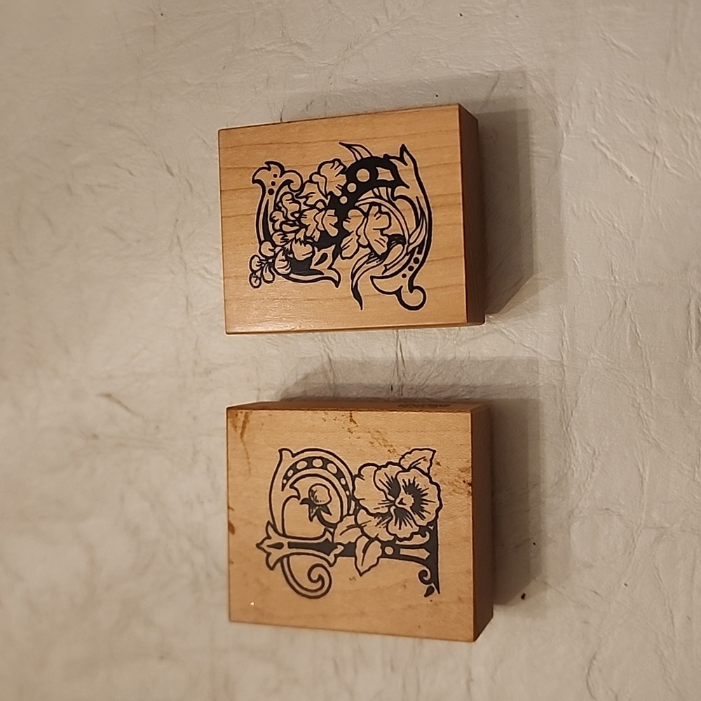 Letter P and S stamps